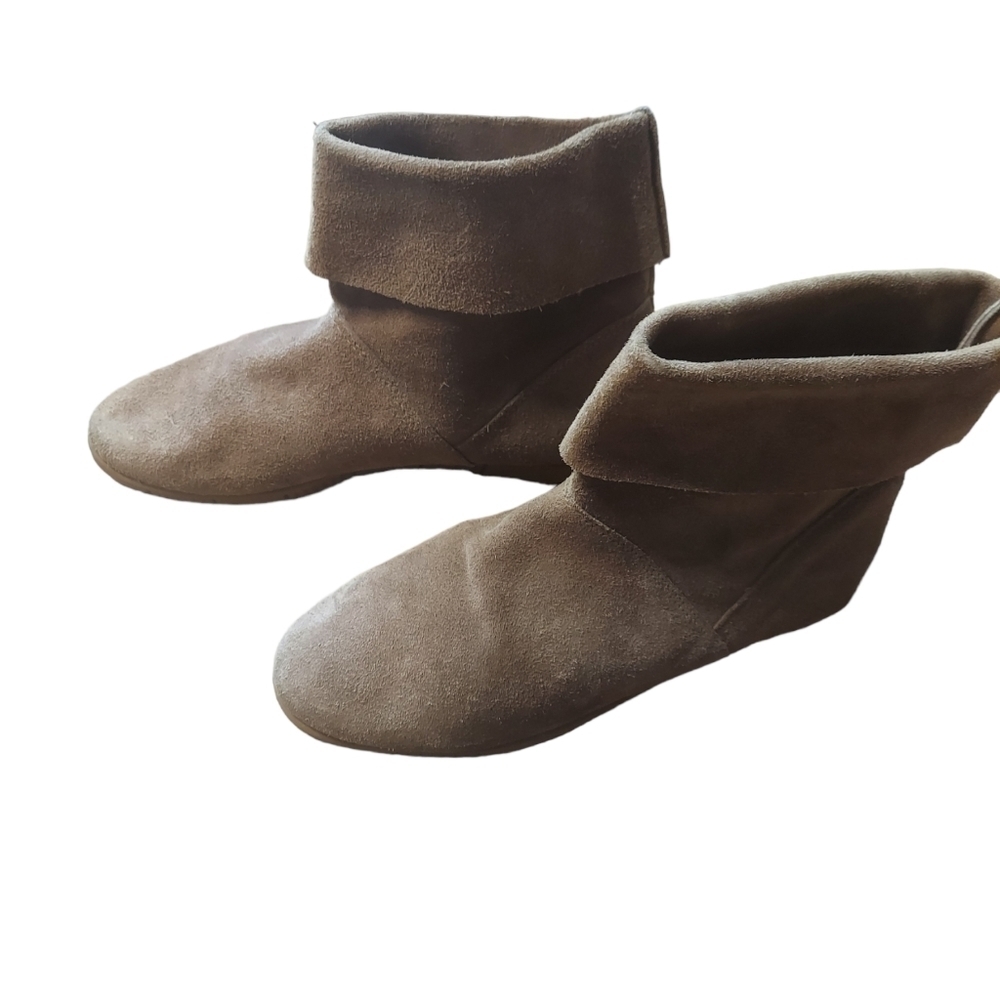 7.5‎ Trackers tan booties